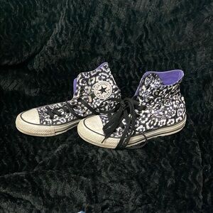 Converse Kids High-Top Sneakers - Black and White with Purple Lining Big Kids 5